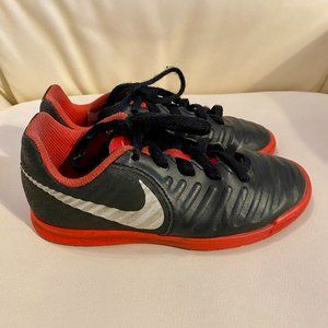 Nike Tiempo X indoor soccer shoe-black and red